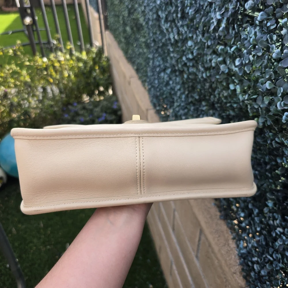 Vintage Coach Cream Leather Women's Bag - Picture 8 of 16